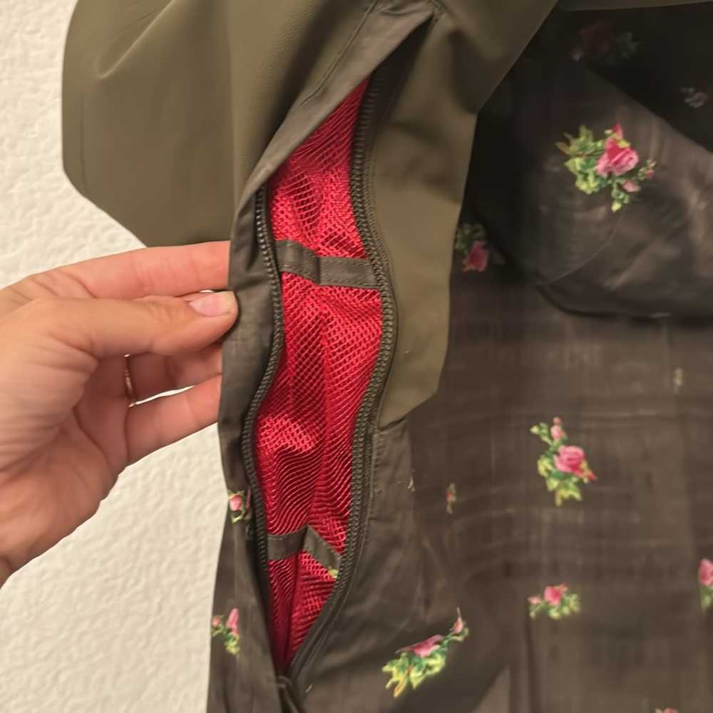 Roxy Winter Jacket - Picture 4 of 7